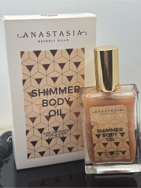 Anastasia Beverly Hills Shimmer Body Oil in Rose Gold
